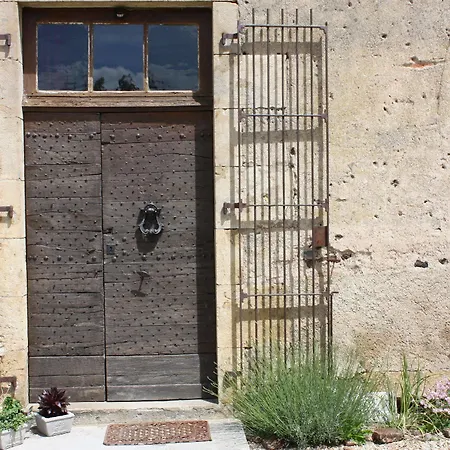 Chateau Latour Fours Exterior photo