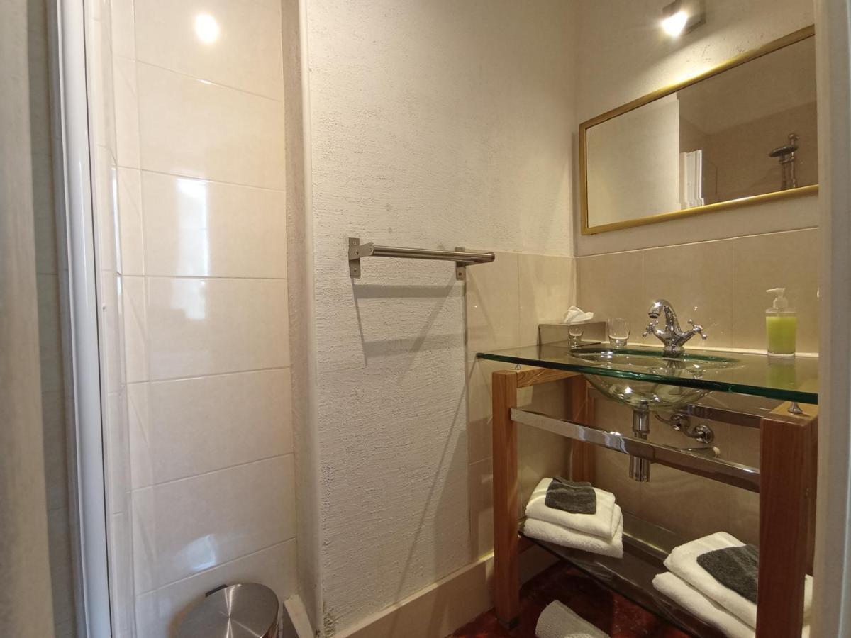 Apartment Chateau Latour Fours