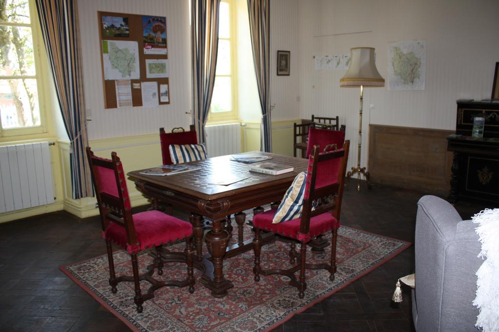 Apartment Chateau Latour Fours